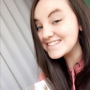 Meet your Posher, Celeste